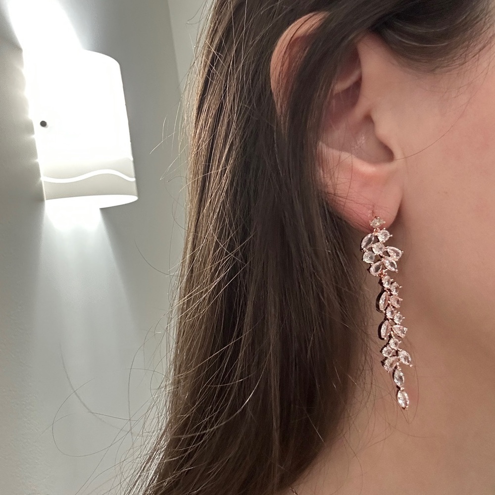 NWT Rose gold tone drop earrings, crystals, flower pattern
